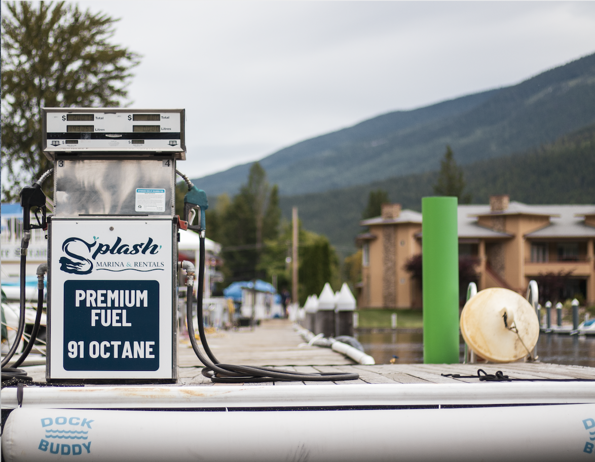 Splash Marina and Boat Rentals, Moorage and Storage in Sicamous, BC on the Shuswap Lake